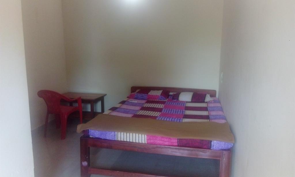 Radhabai Guest House Arambol Exterior photo
