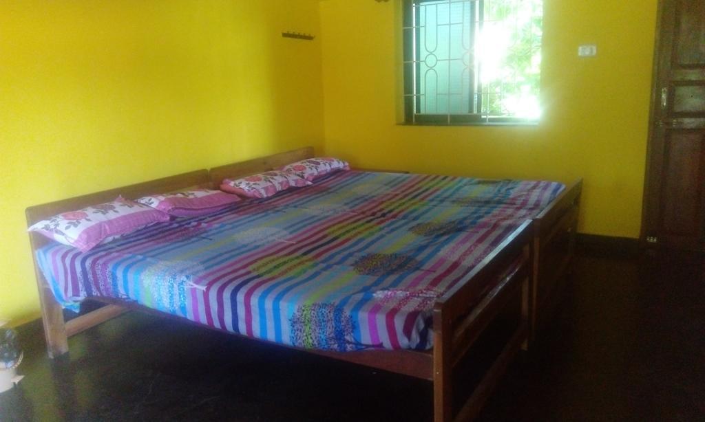 Radhabai Guest House Arambol Exterior photo
